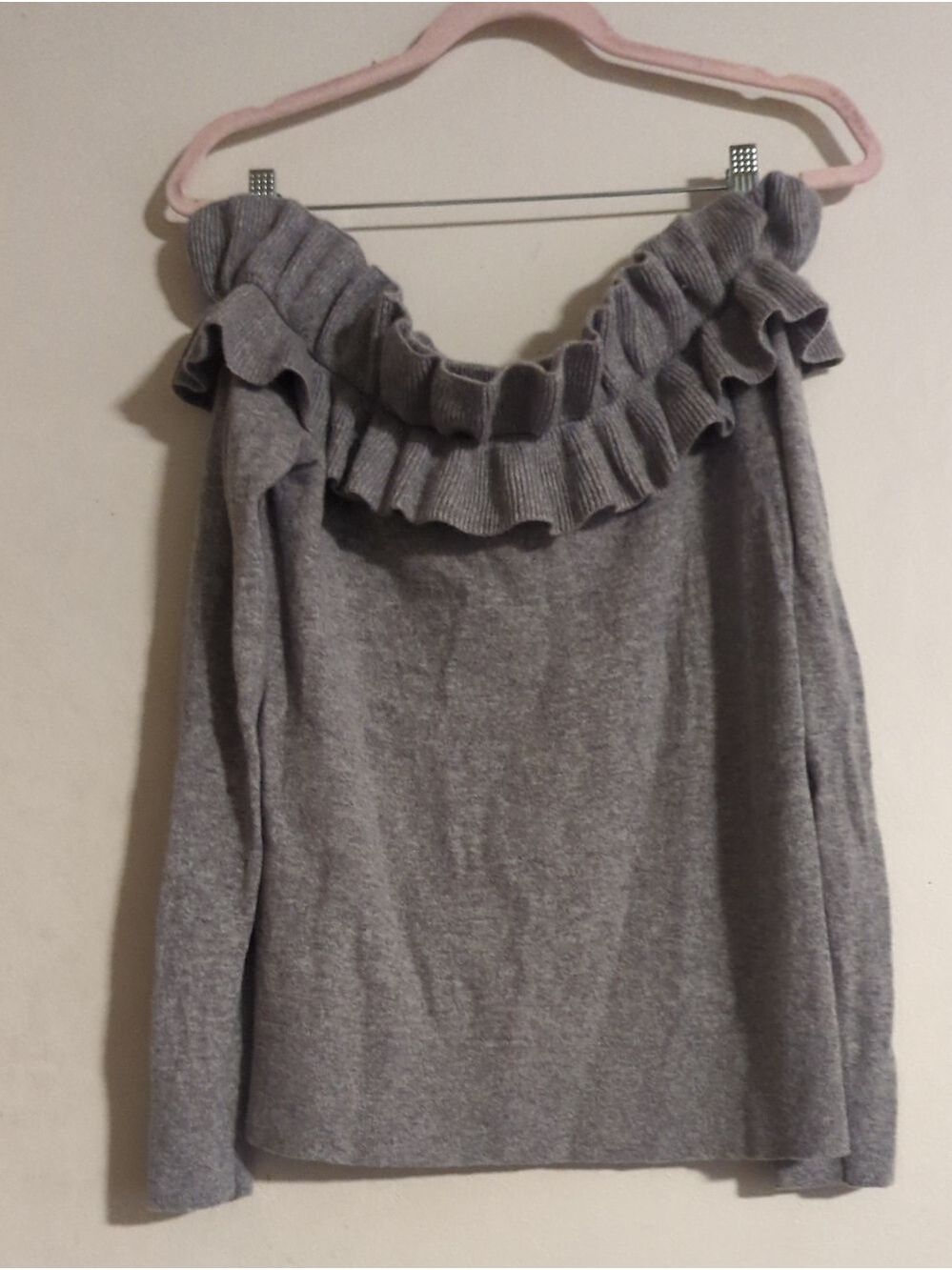Club Monaco Off-Shoulder Ruffle Cashmere Sweater - Gray - Picture 6 of 9